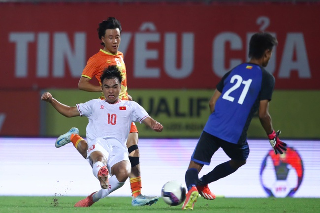 Bảng A vòng loại giải U20 châu Á 2025: U20 Việt Nam 5-0 U20 Bhutan: Đêm rực rỡ của Công Phương - Ảnh 1.